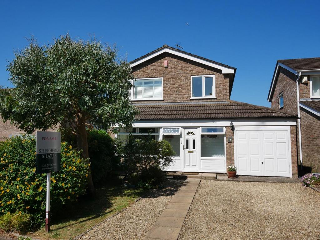 Rowan Close, Penarth 3 bed detached house for sale £595,000