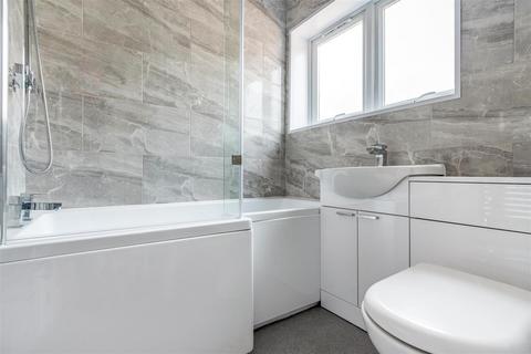 142 Oakridge Road, Bromley, BR1 5QG