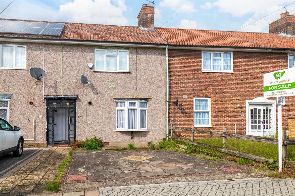 Moorside Road, Bromley 2 bed terraced house for sale £400,000