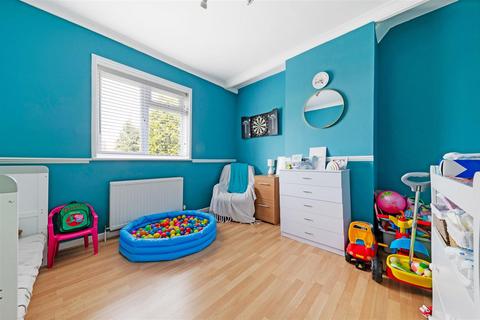 94 Moorside Road, Bromley, BR1 5ER