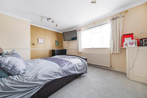 94 Moorside Road, Bromley, BR1 5ER