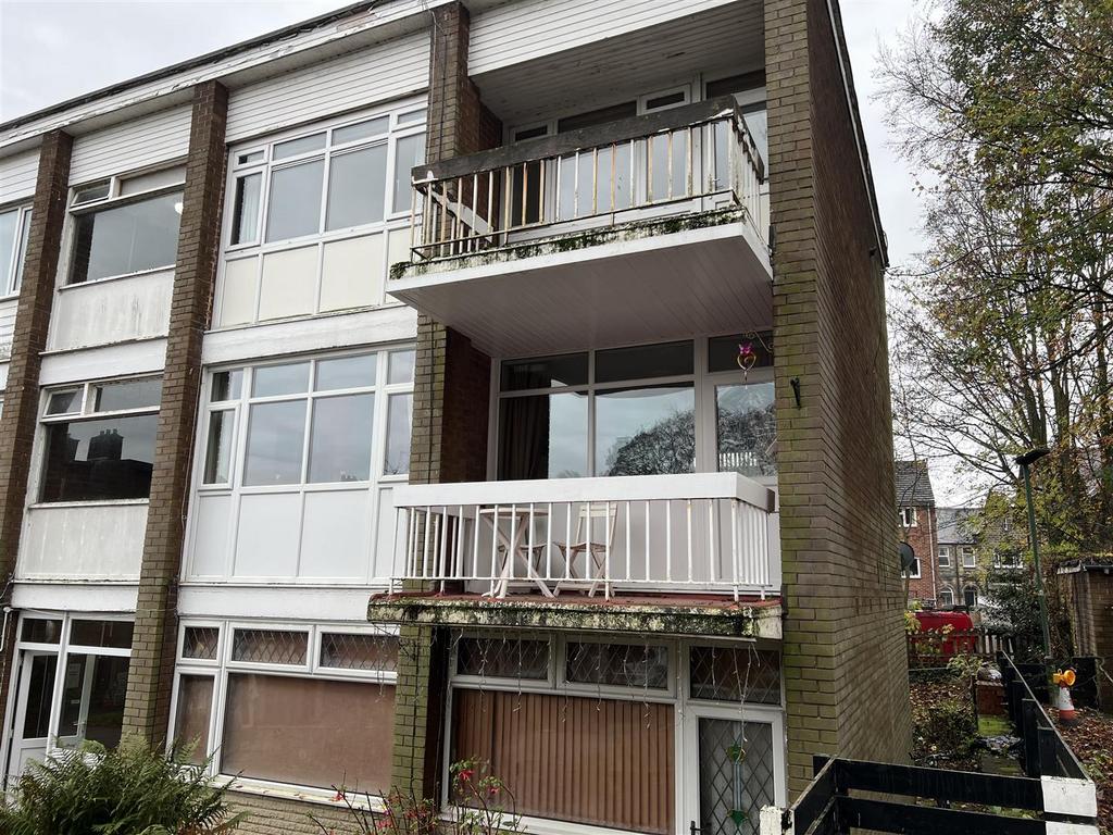 Cockerham Lane, Barnsley 1 bed apartment £475 pcm (£110 pw)