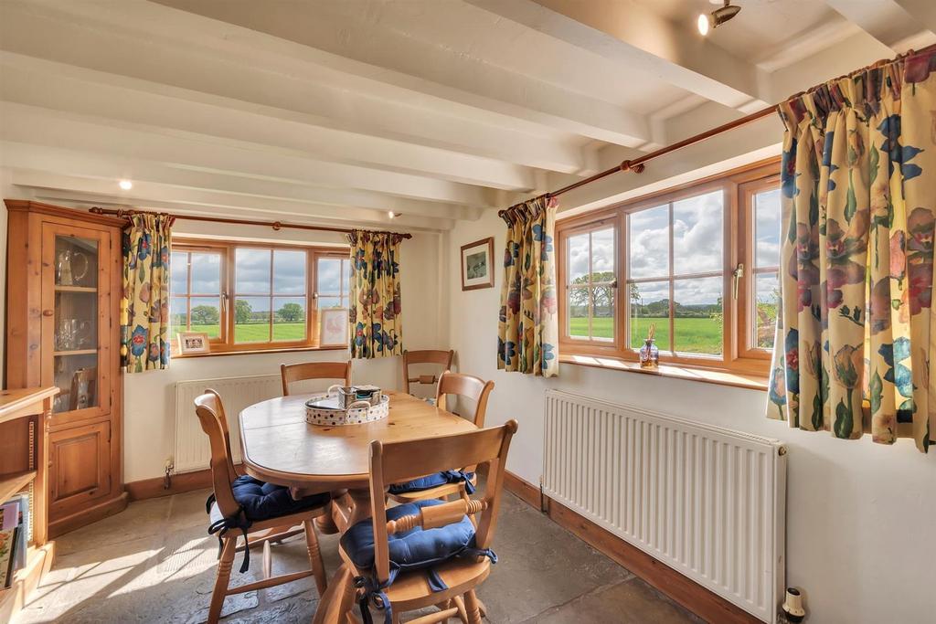 Breakfast Room