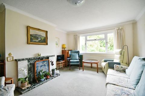 18 Bettertons Close, Fairford, GL7 4HY