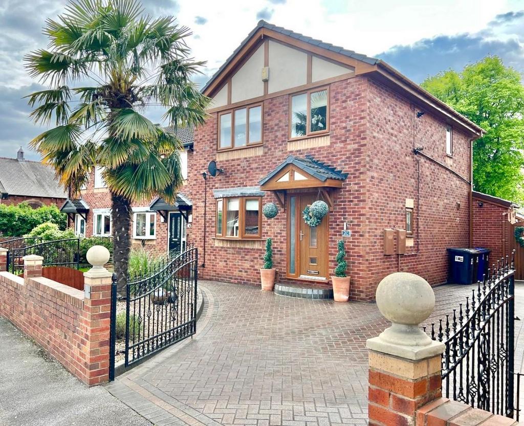 Albert Street, Cudworth, Barnsley 3 bed detached house for sale £290,000