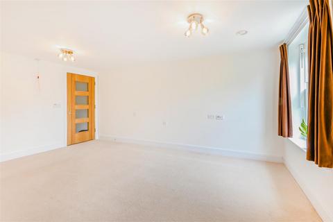 1 bedroom apartment for sale - Peel Court, College Way, Welwyn Garden City, Hertfordshire, AL8 6DG