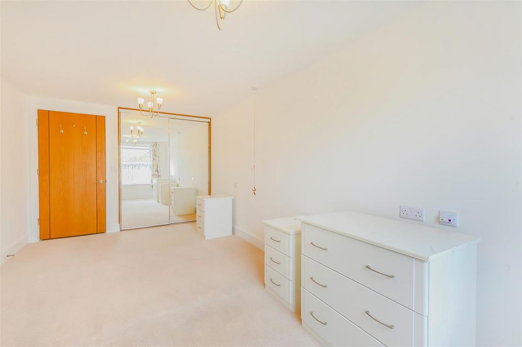 8546211-interior02.jpg