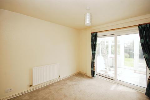 32 Station Fields, Garforth, Leeds, LS25 1PS