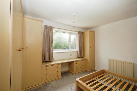 32 Station Fields, Garforth, Leeds, LS25 1PS