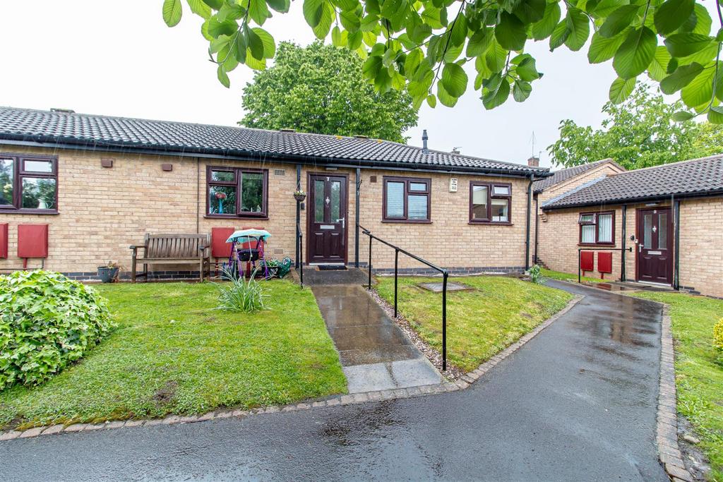 Lavender Close, Bridge Green, Strelley, Nottingham 2 bed semidetached bungalow for sale £120,000