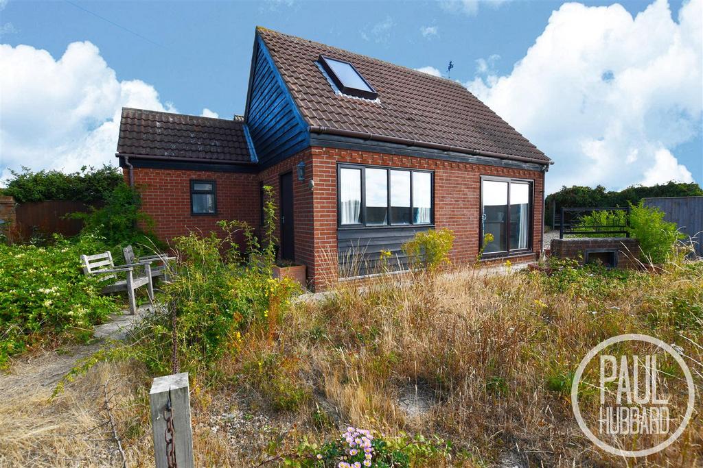 Coastguard Lane, Kessingland, NR33 2 bed detached bungalow for sale £