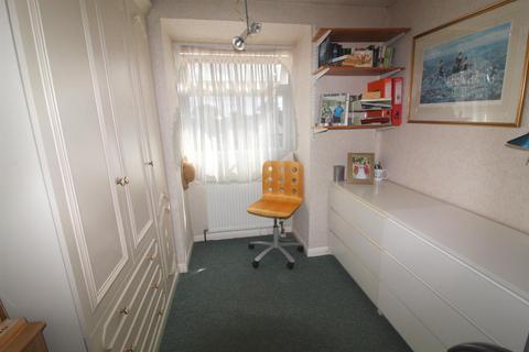 Merrick Tudor Road, Barnet, EN5 5NL