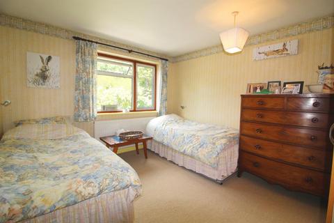 Merrick Tudor Road, Barnet, EN5 5NL
