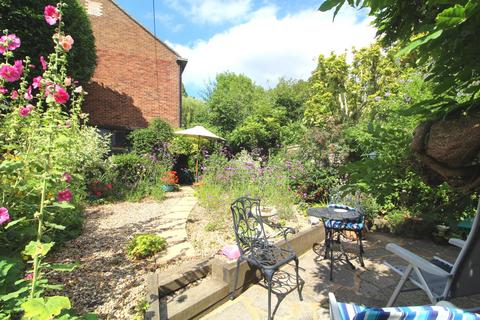 Merrick Tudor Road, Barnet, EN5 5NL