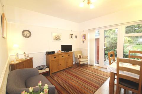 6 Elton Avenue, Barnet, EN5 2EA