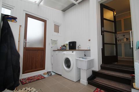 6 Elton Avenue, Barnet, EN5 2EA