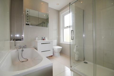 62 Puller Road, Barnet, EN5 4HD