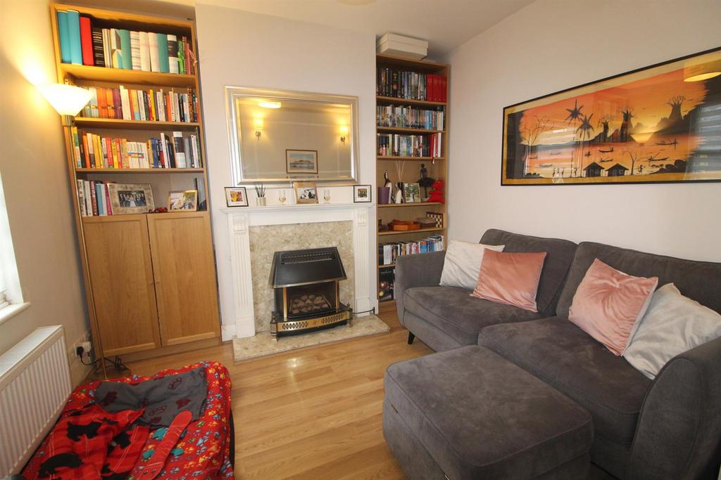 Living Room 1 NEW.jpg