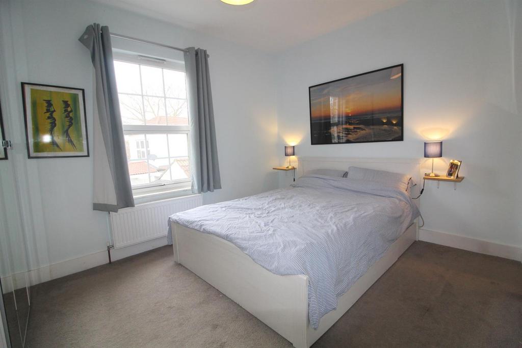 Bedroom 1 NEW.jpg