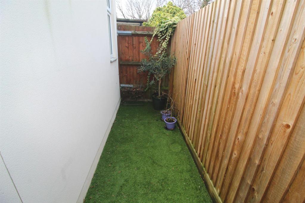 Garden 2 NEW.jpg