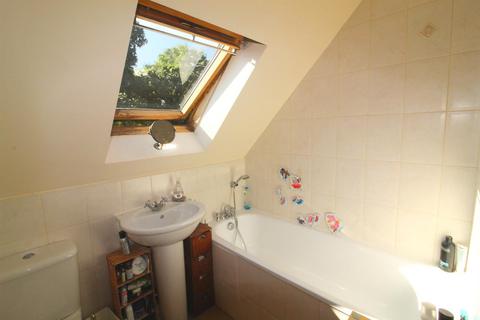 1 Knebworth Close, Barnet, EN5 5DT