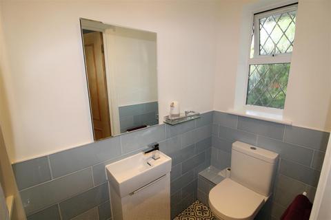 1 Knebworth Close, Barnet, EN5 5DT