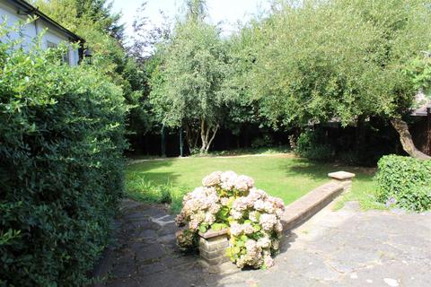 52 Potters Lane, Barnet, EN5 5BE