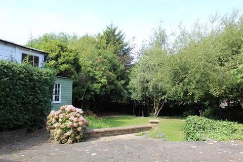 52 Potters Lane, Barnet, EN5 5BE