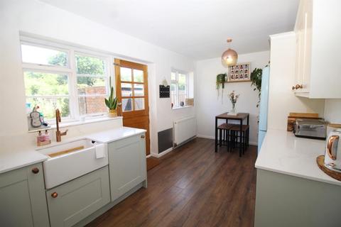 7 Brookside, South Mimms, Potters Bar, EN6 3PT