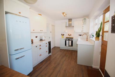 7 Brookside, South Mimms, Potters Bar, EN6 3PT