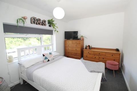 7 Brookside, South Mimms, Potters Bar, EN6 3PT