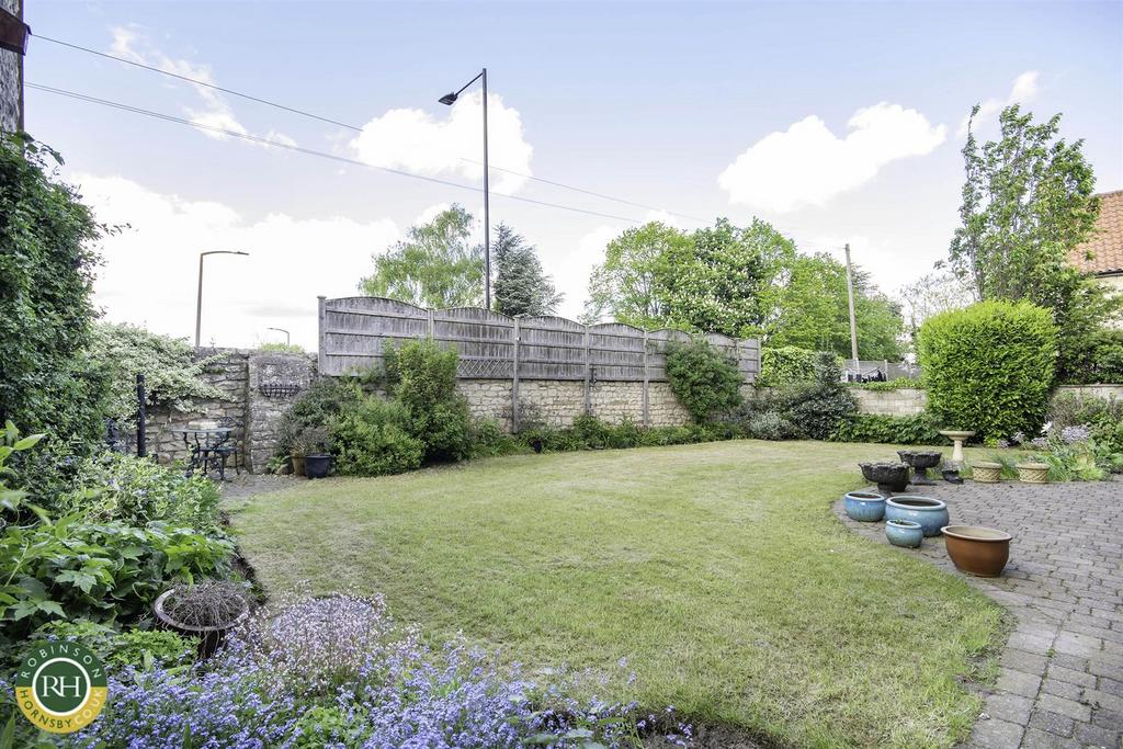 Rear garden