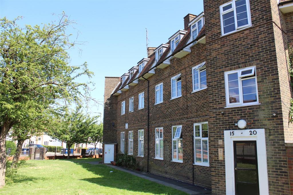 Chesterfield Flats, Bells Hill... 2 bed flat £300,000