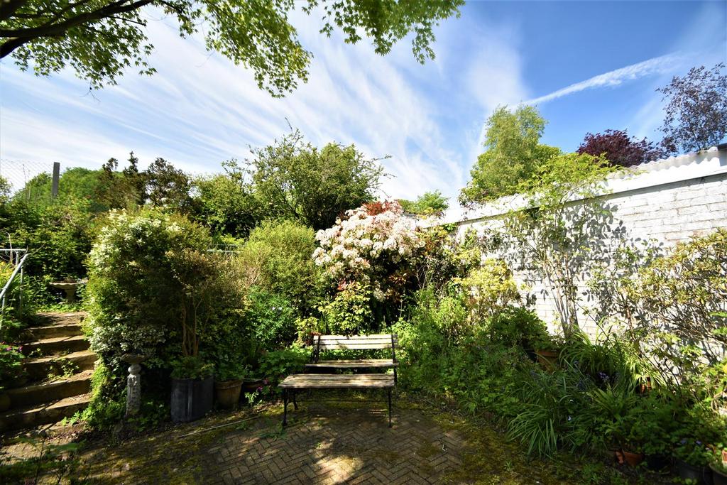 Spring Rise, Portishead 2 bed detached bungalow for sale £350,000