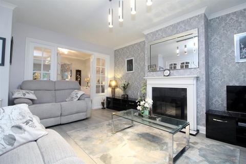 28 Goffs Crescent, Goffs Oak, Waltham Cross, EN7 5JR