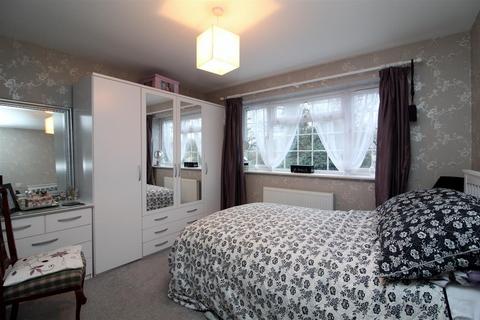28 Goffs Crescent, Goffs Oak, Waltham Cross, EN7 5JR
