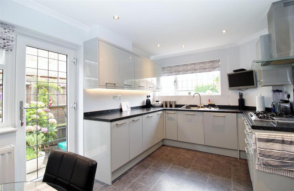Birchtree House, Causeway Close 002.JPG