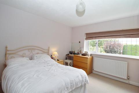Casimir Causeway Close, Potters Bar, EN6 5HW