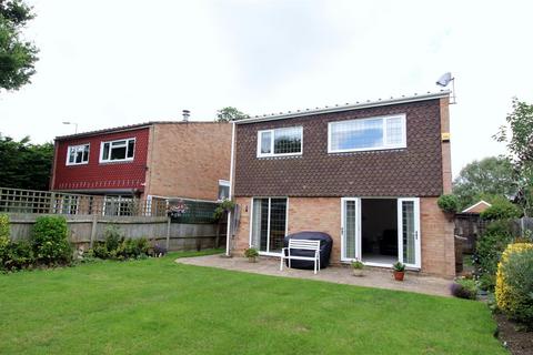 Casimir Causeway Close, Potters Bar, EN6 5HW