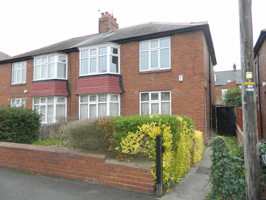 Merlin Crescent, Rosehill 2 bed flat £550 pcm (£127 pw)