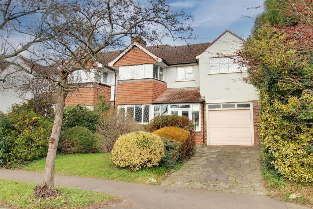 Moffats Lane, Brookmans Park AL9 5 bed semidetached house for sale £