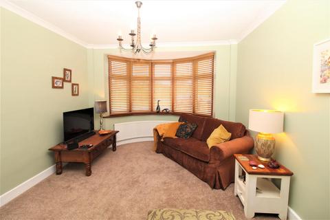 4 bedroom semi-detached house for sale - Wroxham Gardens, Potters Bar EN6