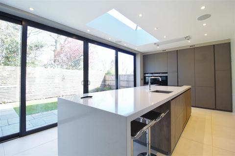 undefined, Calder Avenue, Brookmans Park AL9