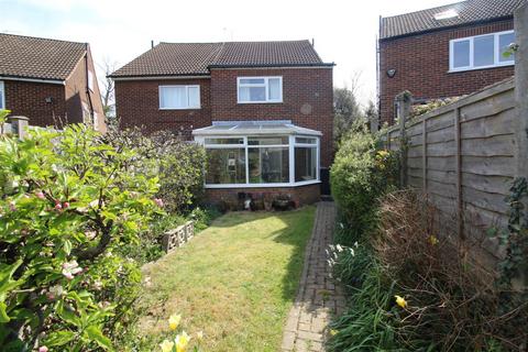 18 Hatfield Road, Potters Bar, EN6 1HN