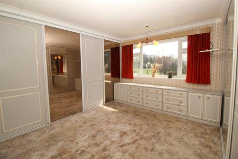 18 Hatfield Road, Potters Bar, EN6 1HN