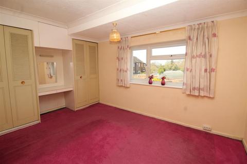 18 Hatfield Road, Potters Bar, EN6 1HN