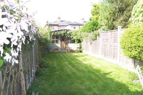 31 Frampton Road, Potters Bar, EN6 1JF