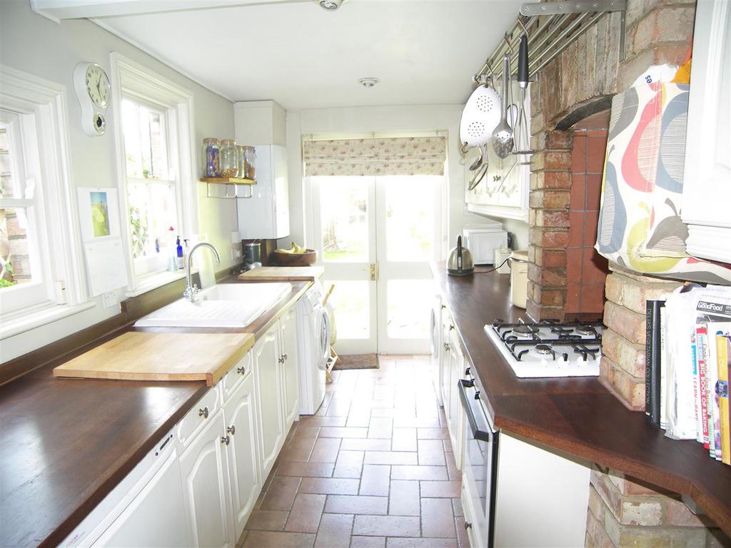 Kitchen.JPG