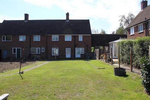 7 Dialmead, Ridge, Potters Bar, EN6 3LJ