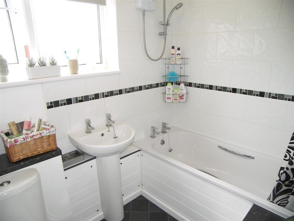 Bathroom.JPG